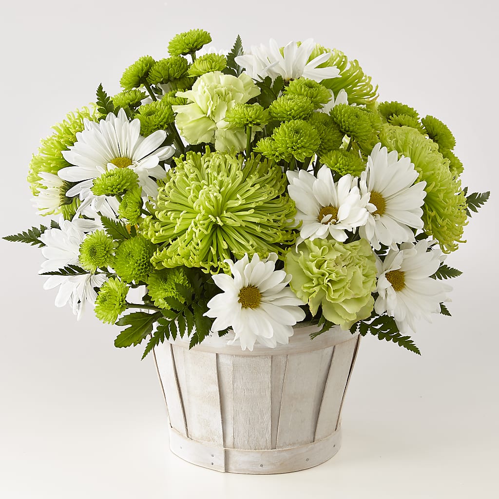 Lucky Charm Basket (Standard) – BO'S ACCENT FLOWERS, Middlesboro KY