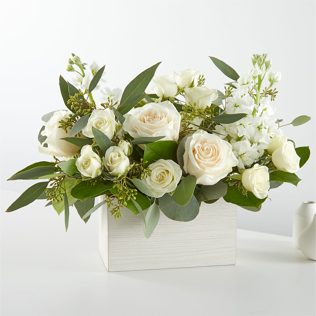Fresh Linen Box Bouquet – BO'S ACCENT FLOWERS, Middlesboro KY