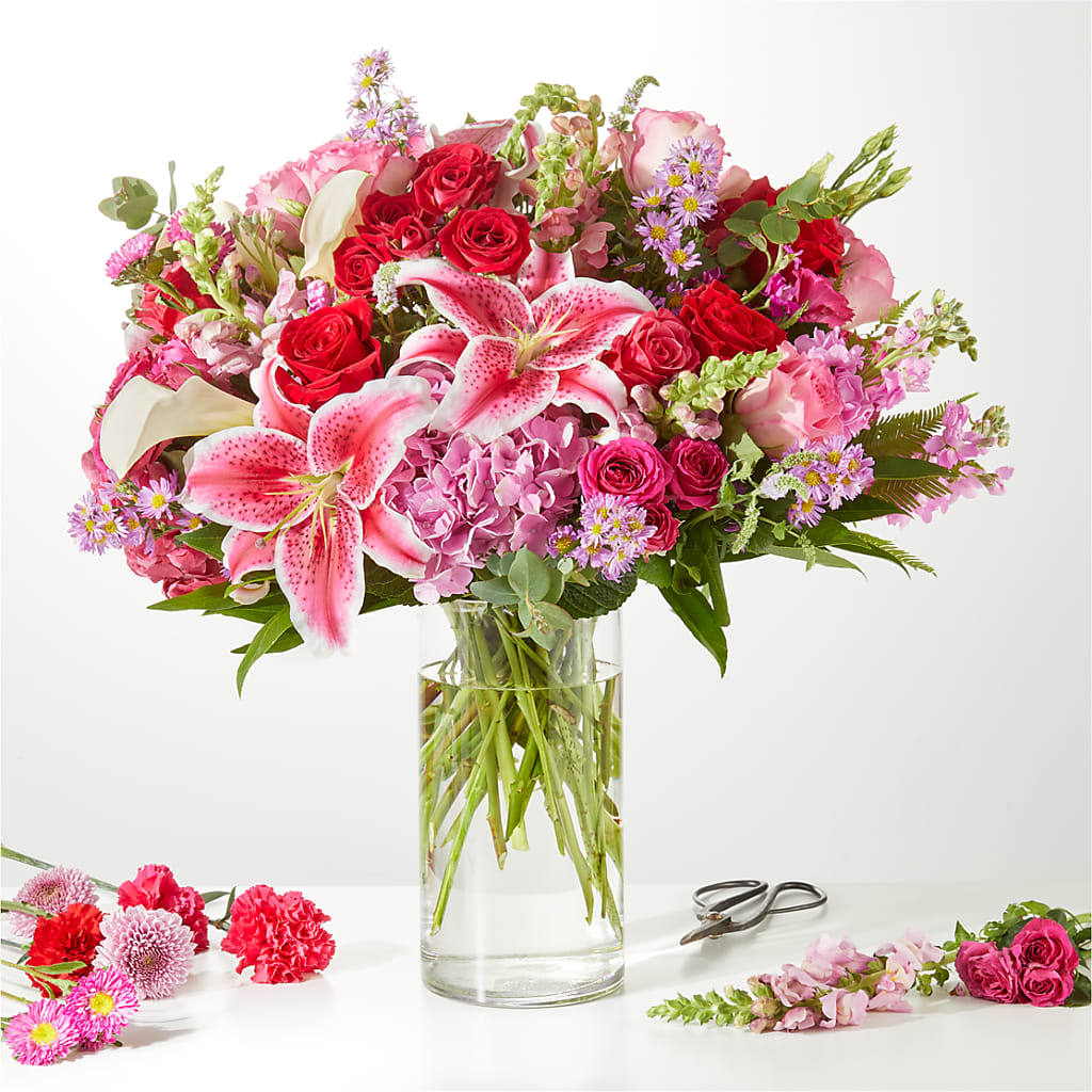 Swooning Over You - A Luxury Florist Original – BO'S ACCENT FLOWERS, Middlesboro KY