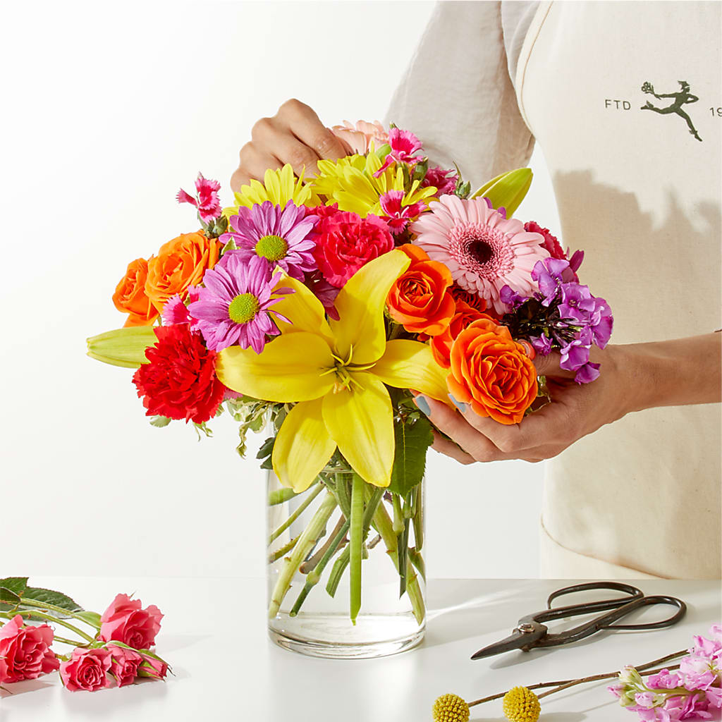 Cue the Confetti - A Florist Original – BO'S ACCENT FLOWERS, Middlesboro KY
