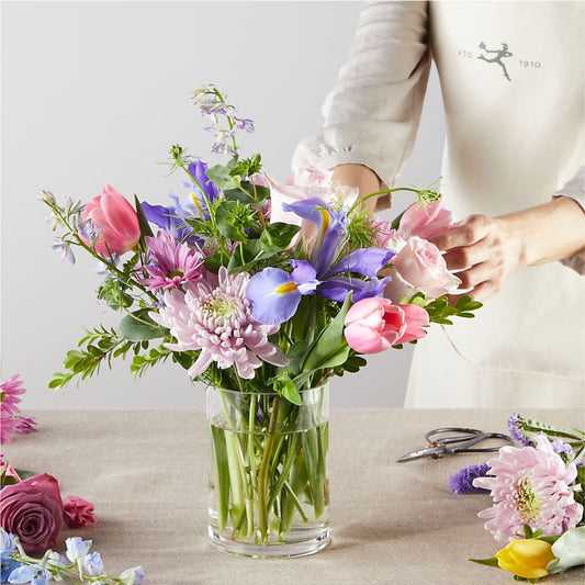 Pastel Tradition - A Florist Original – BO'S ACCENT FLOWERS, Middlesboro KY