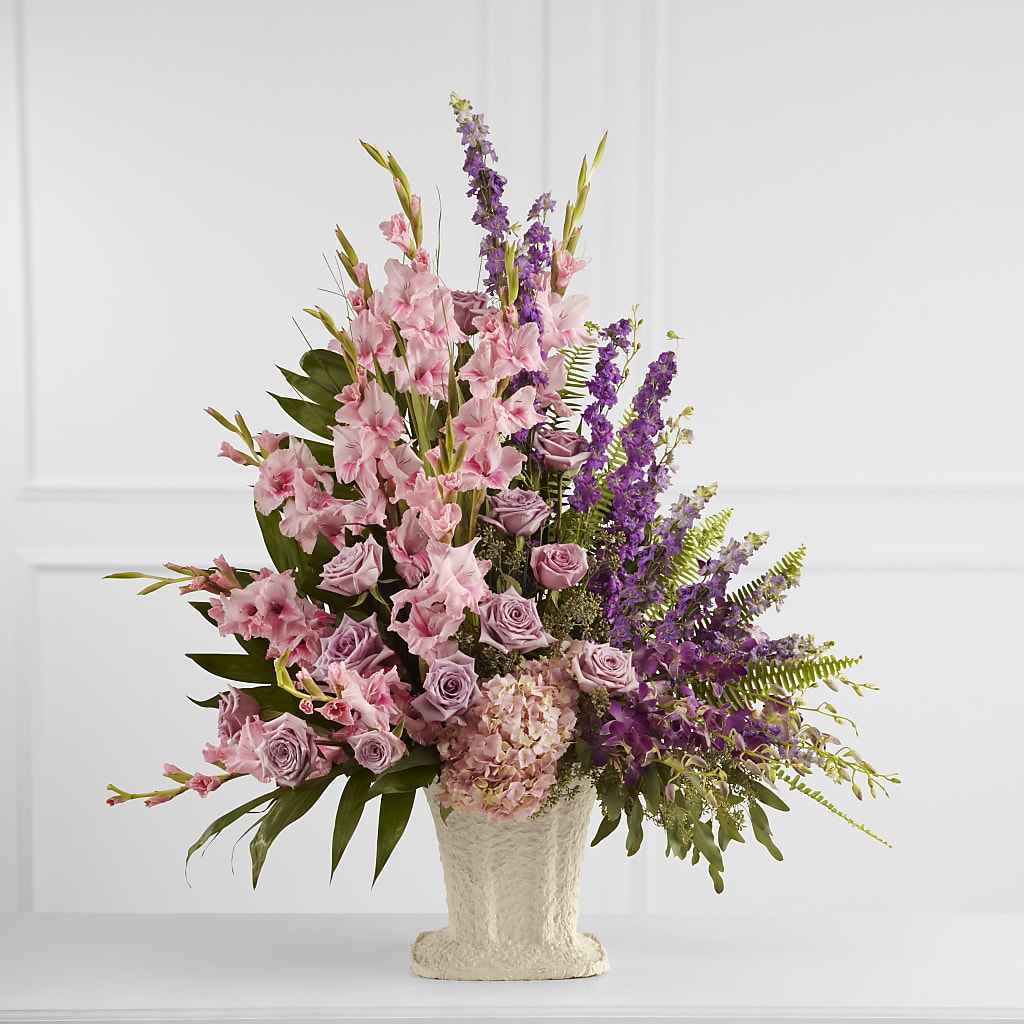 Flowing Garden Arrangement – BO'S ACCENT FLOWERS, Middlesboro KY