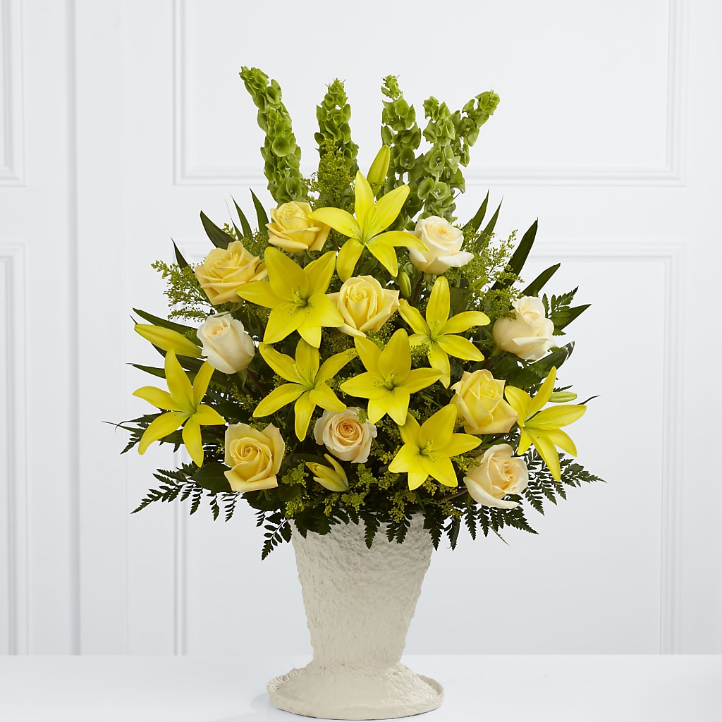 Golden Memories Arrangement – BO'S ACCENT FLOWERS, Middlesboro KY