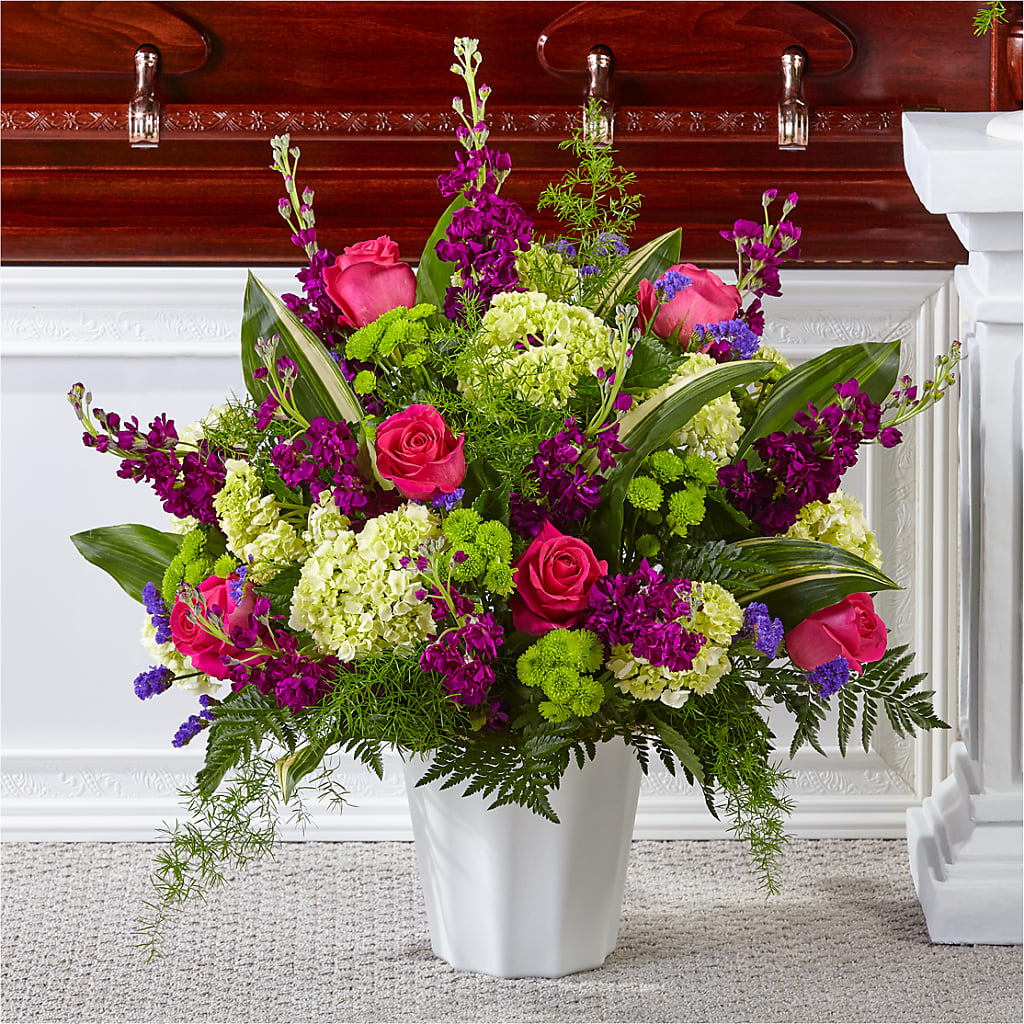 Beautiful Horizons Floor Basket – BO'S ACCENT FLOWERS, Middlesboro KY
