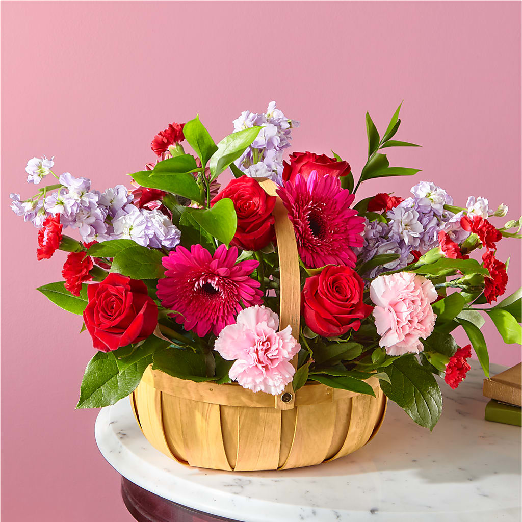 Pink Picnic Basket – BO'S ACCENT FLOWERS, Middlesboro KY