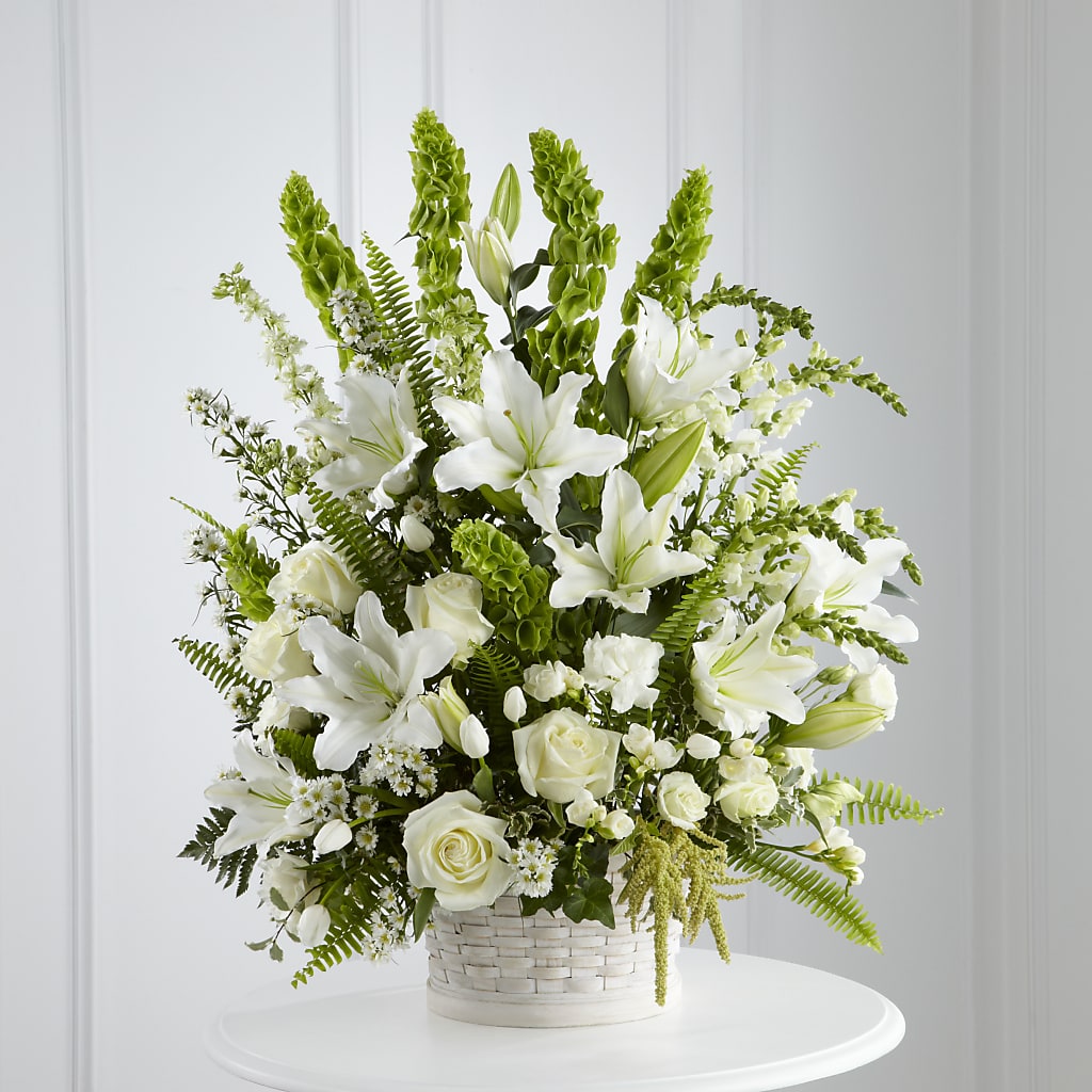 In Our Thoughts Arrangement – BO'S ACCENT FLOWERS, Middlesboro KY