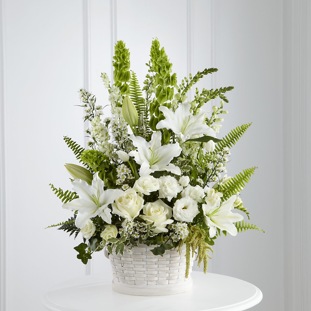 In Our Thoughts Arrangement – BO'S ACCENT FLOWERS, Middlesboro KY