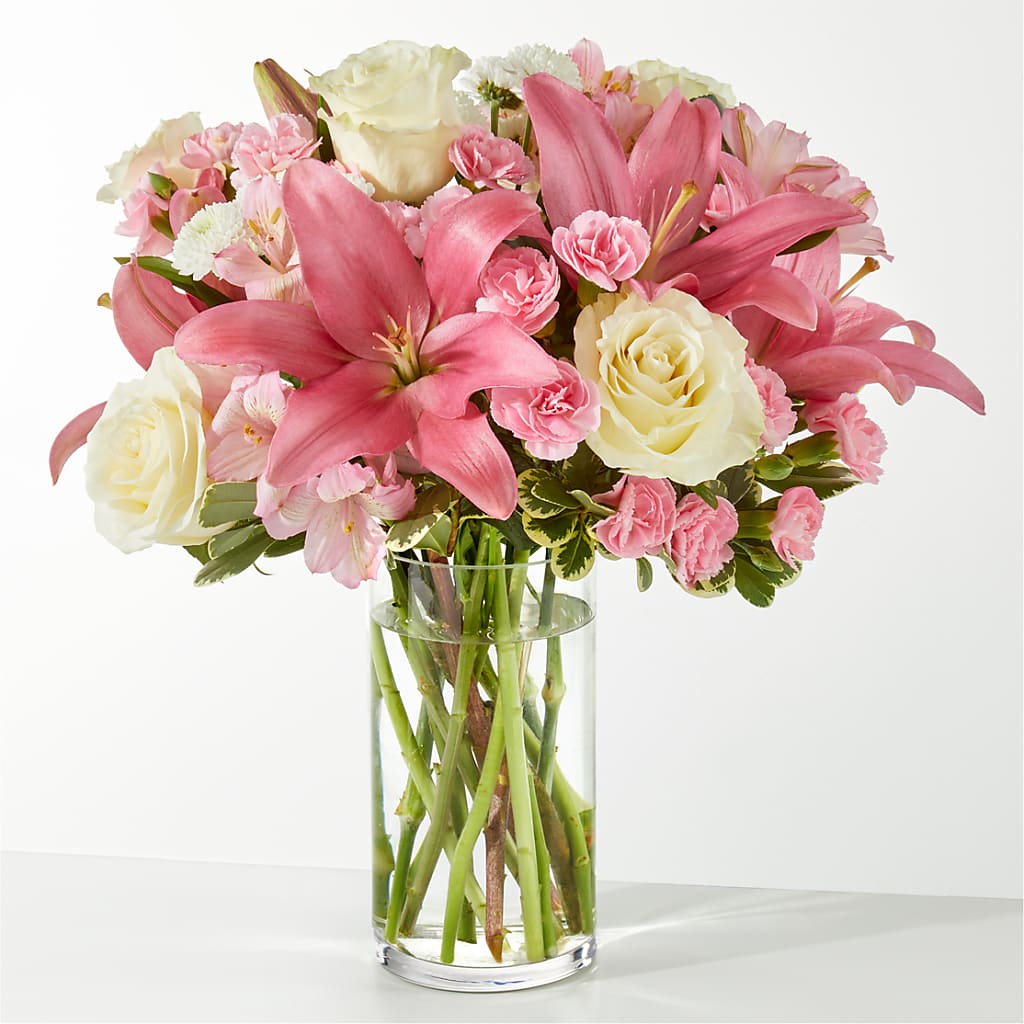 Piece of Cake Bouquet – BO'S ACCENT FLOWERS, Middlesboro KY