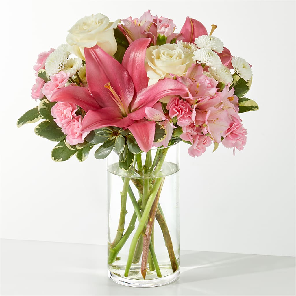 Piece of Cake Bouquet – BO'S ACCENT FLOWERS, Middlesboro KY
