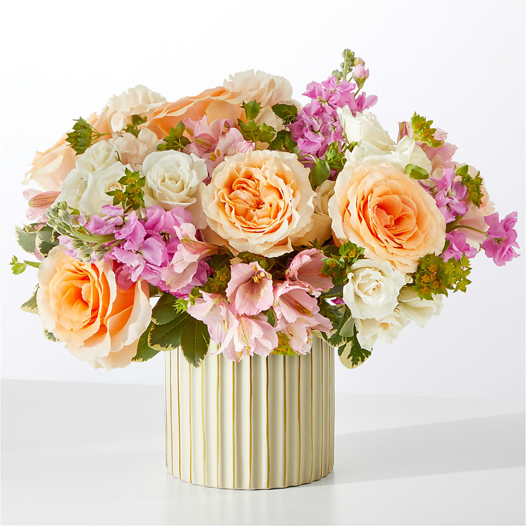 Paradise Bouquet with Ivory Vase – BO'S ACCENT FLOWERS, Middlesboro KY