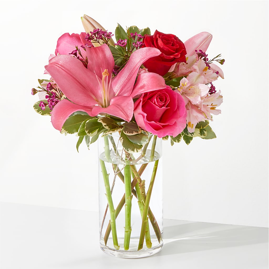 Lucky in Love Bouquet – BO'S ACCENT FLOWERS, Middlesboro KY