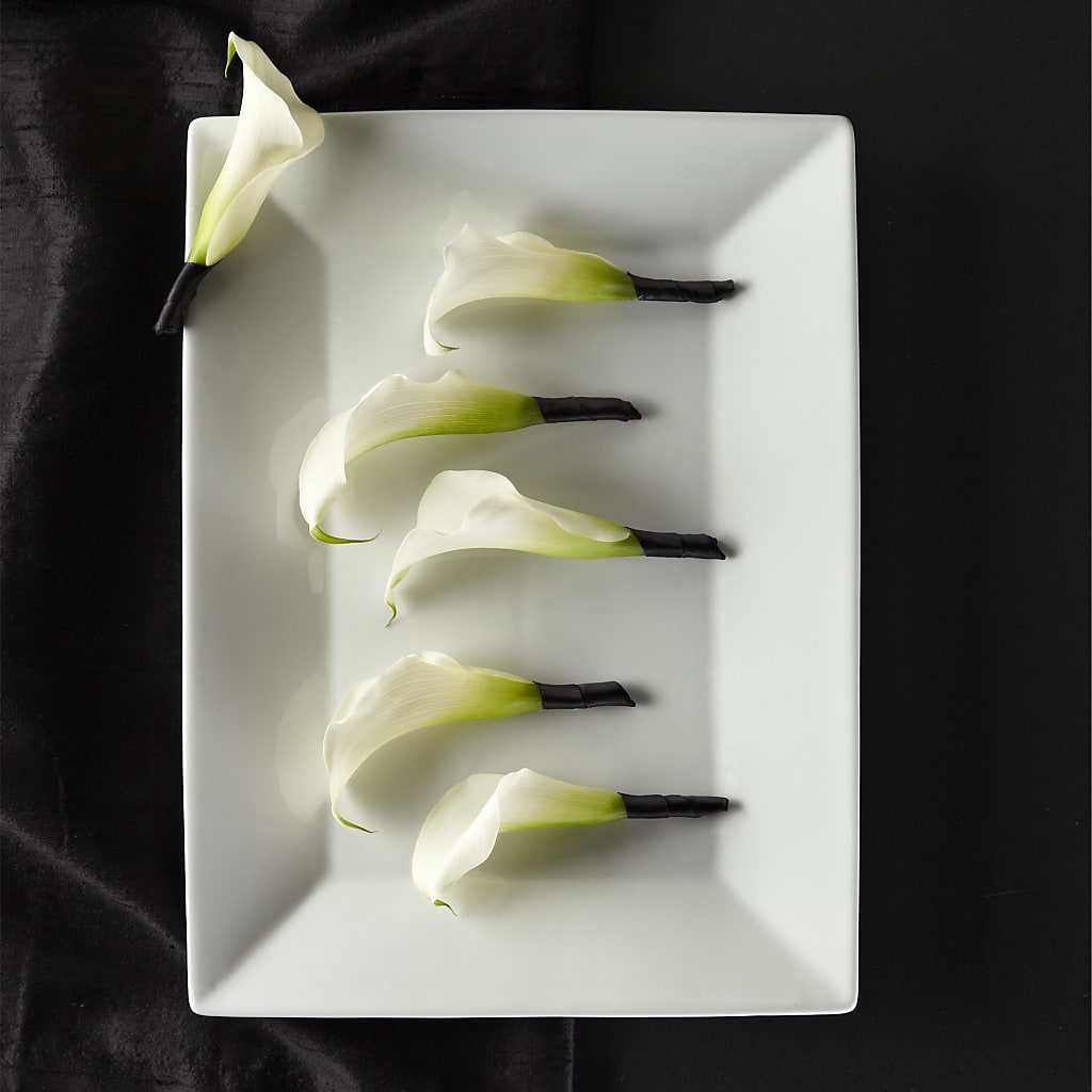 Calla Lily Promise Boutonniere – BO'S ACCENT FLOWERS, Middlesboro KY