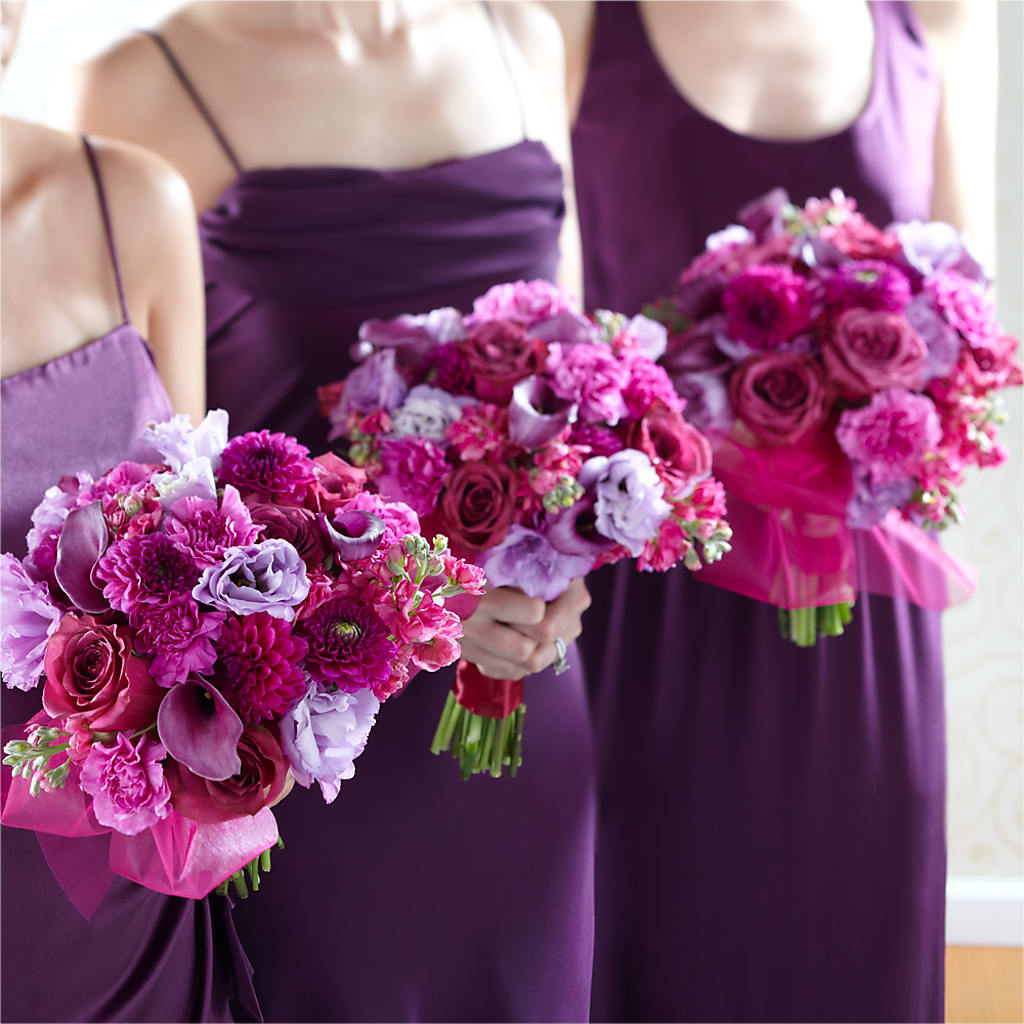 Bridesmaid's Garden Bouquet – BO'S ACCENT FLOWERS, Middlesboro KY