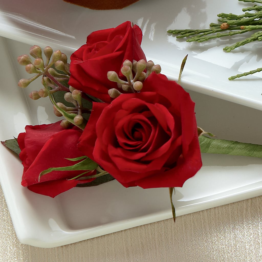 Red Spray Rose Boutonniere – BO'S ACCENT FLOWERS, Middlesboro KY