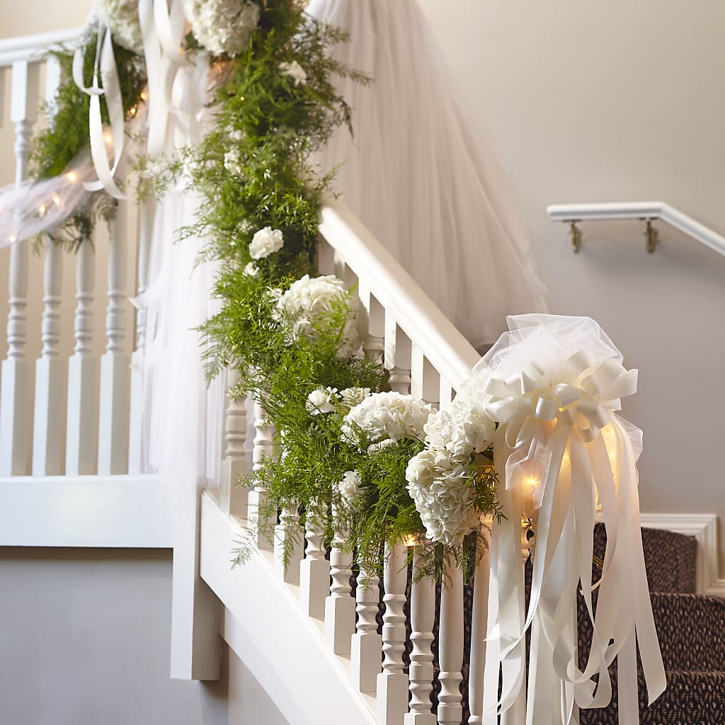 Champagne Dreams Garland – BO'S ACCENT FLOWERS, Middlesboro KY