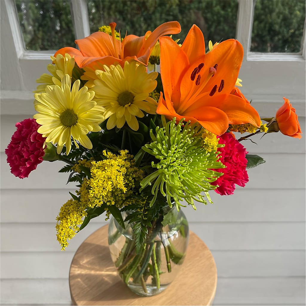 Bold & Bright – A Florist Original – BO'S ACCENT FLOWERS, Middlesboro KY