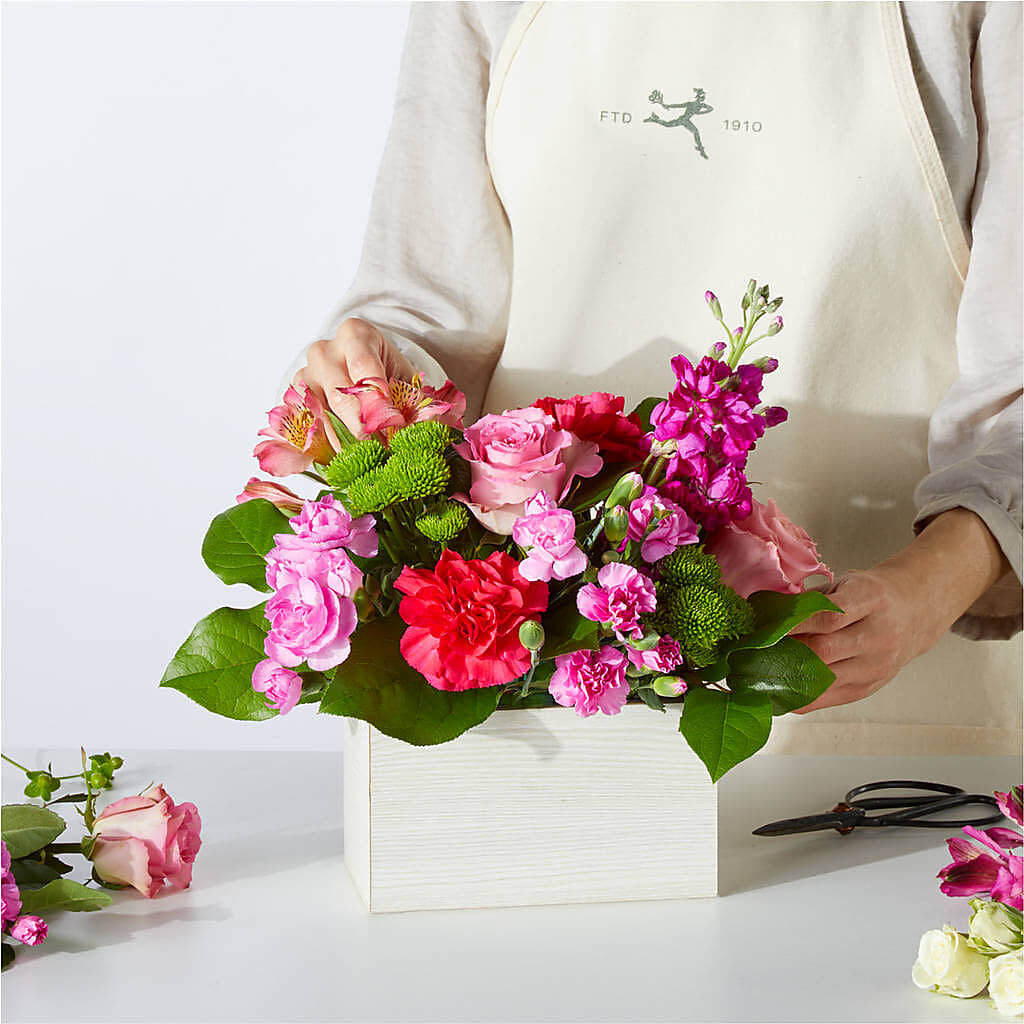 Sweetberry Box – A Florist Original – BO'S ACCENT FLOWERS, Middlesboro KY