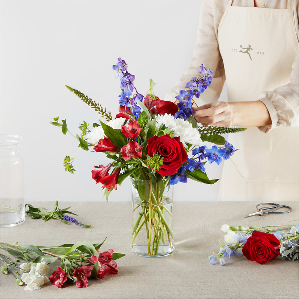 Star Spangled - A Florist Original – BO'S ACCENT FLOWERS, Middlesboro KY