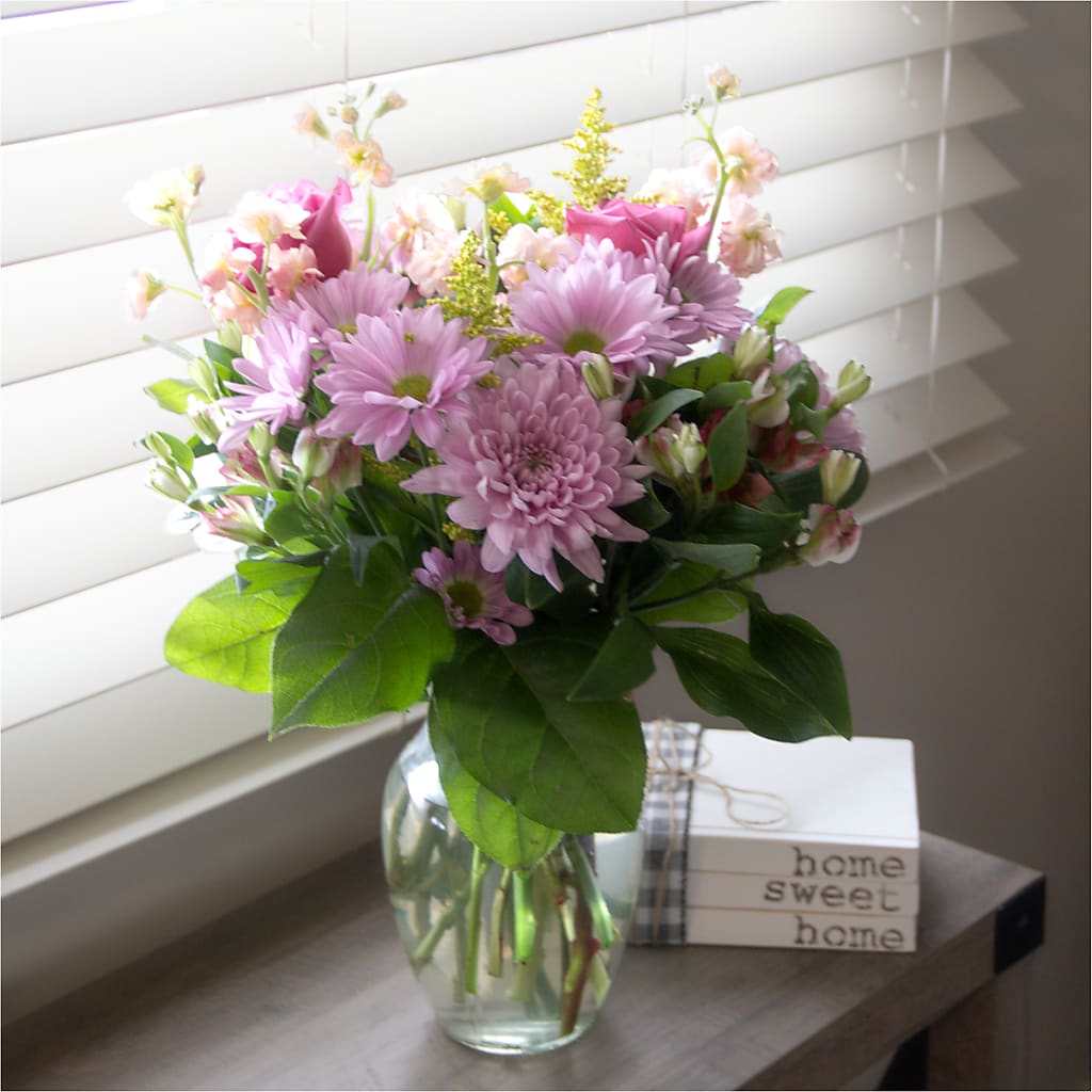 Pastel Tradition - A Florist Original – BO'S ACCENT FLOWERS, Middlesboro KY