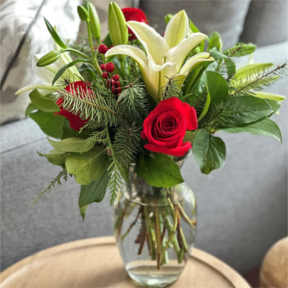 Sparkling Snowflakes Bouquet – BO'S ACCENT FLOWERS, Middlesboro KY
