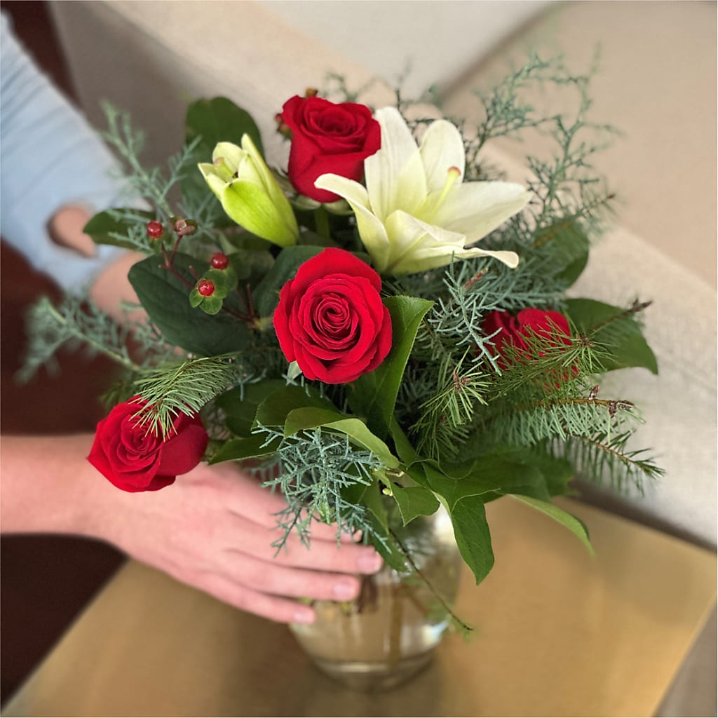 Glittering Lights Bouquet – BO'S ACCENT FLOWERS, Middlesboro KY