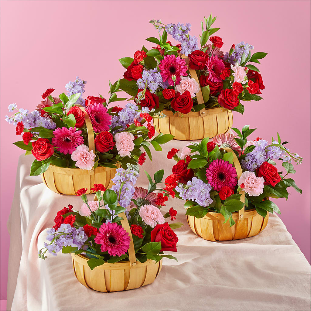 Pink Picnic Basket – BO'S ACCENT FLOWERS, Middlesboro KY