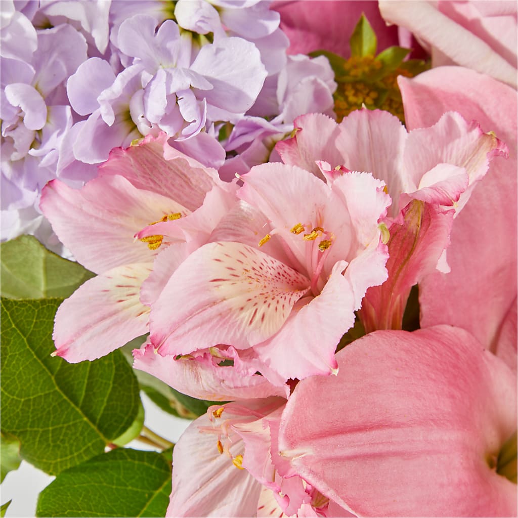 The Crown Jewel Bouquet – BO'S ACCENT FLOWERS, Middlesboro KY