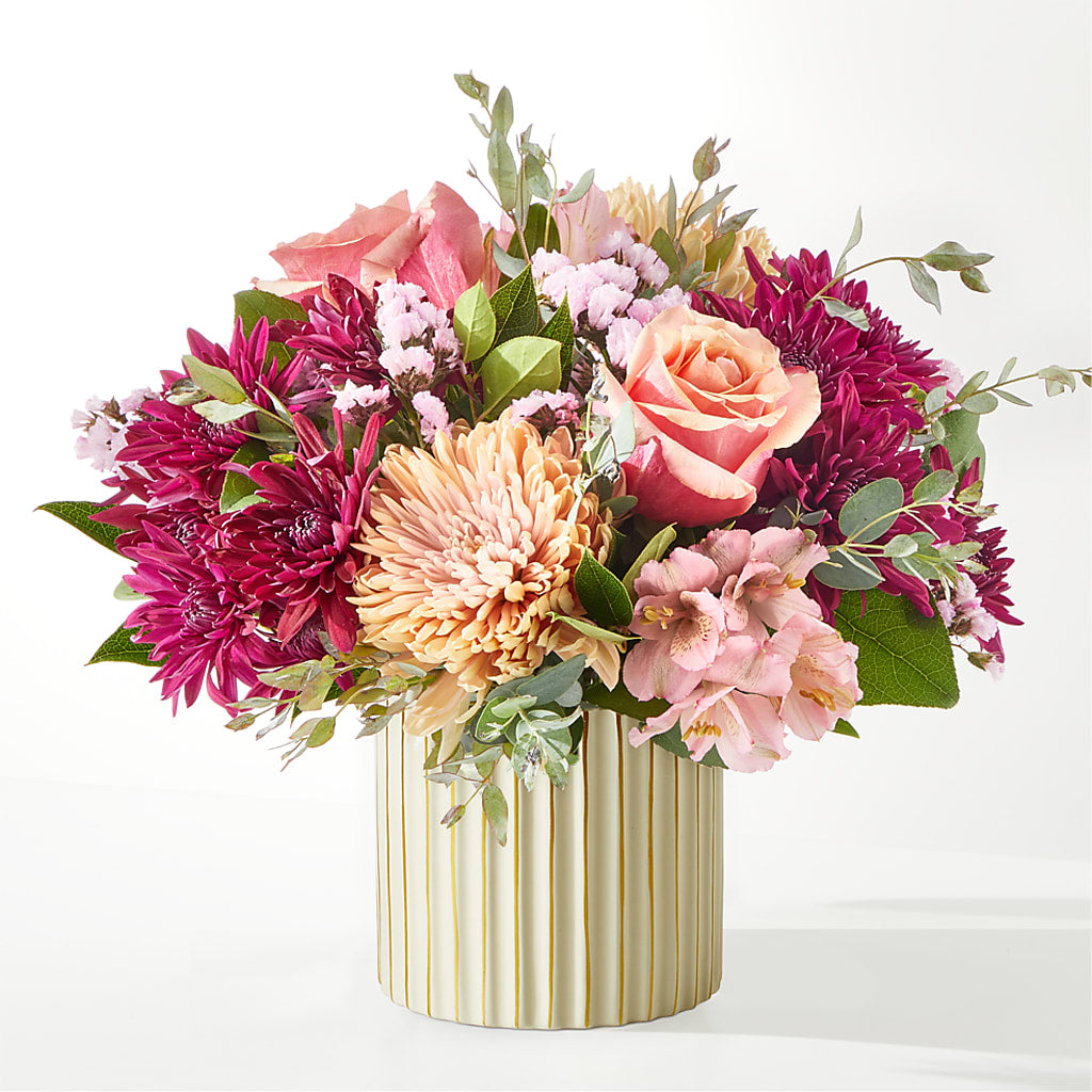 Berry Cobbler Bouquet with Ivory Vase – BO'S ACCENT FLOWERS, Middlesboro KY