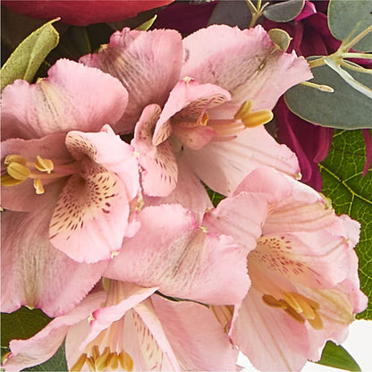 Berry Cobbler Bouquet – BO'S ACCENT FLOWERS, Middlesboro KY