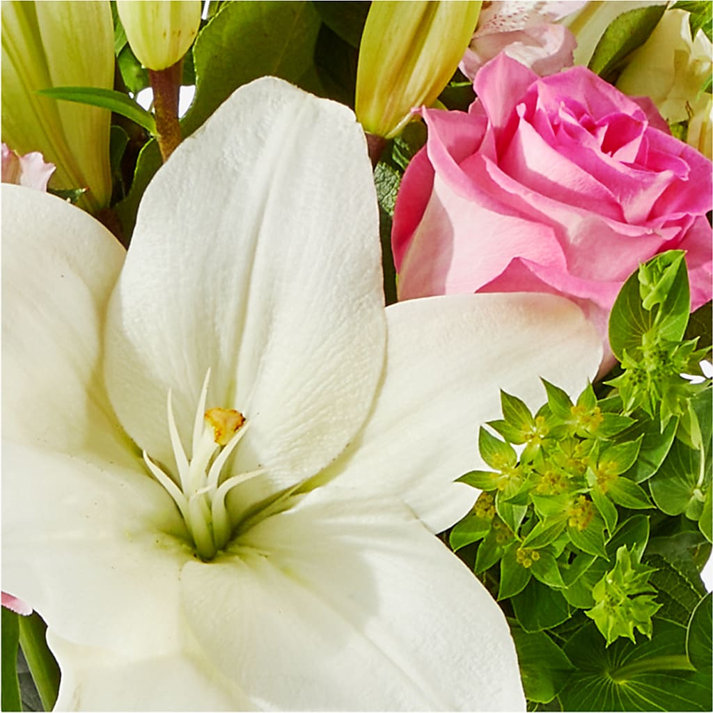 Fondly Bouquet – BO'S ACCENT FLOWERS, Middlesboro KY