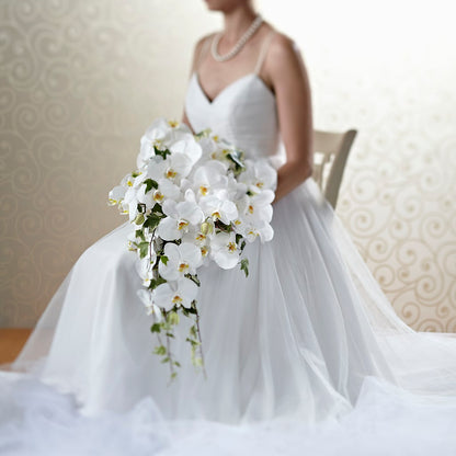 Classic White Bouquet – BO'S ACCENT FLOWERS, Middlesboro KY